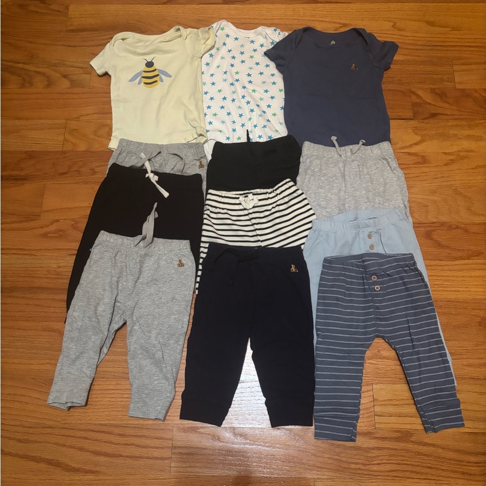 Adorable Gap, Primary, Carters onesies and pants (sizes 6-12 months)!!